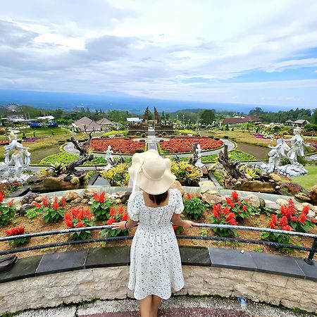 The Blooms Villas ブドゥグル エクステリア 写真