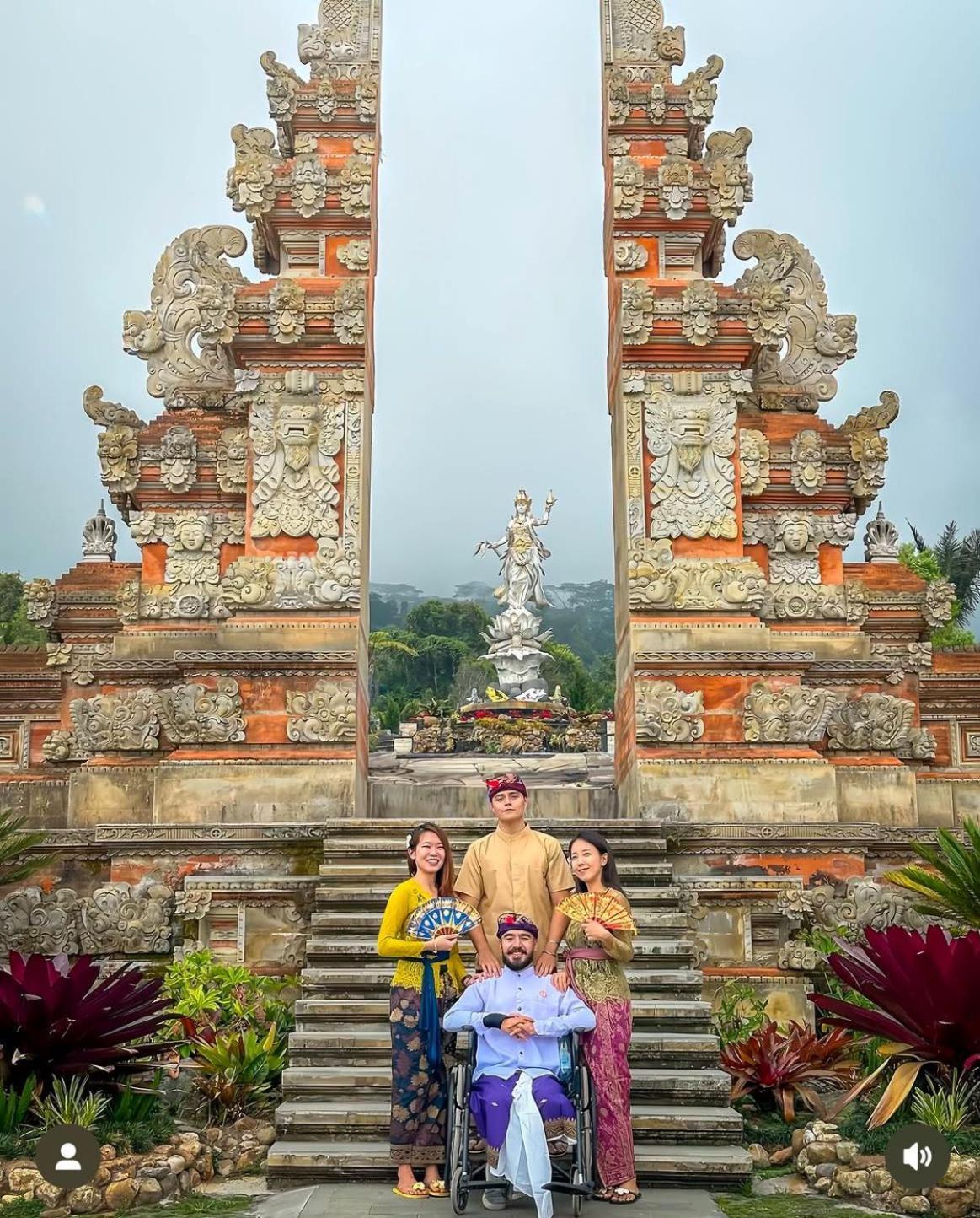 The Blooms Villas ブドゥグル エクステリア 写真